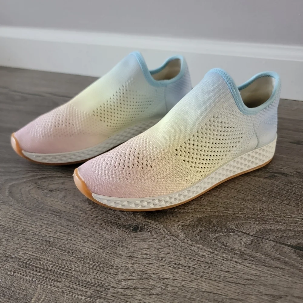 Womens knit slip on sneakers by Urban Sport J/slides Tori size 7
